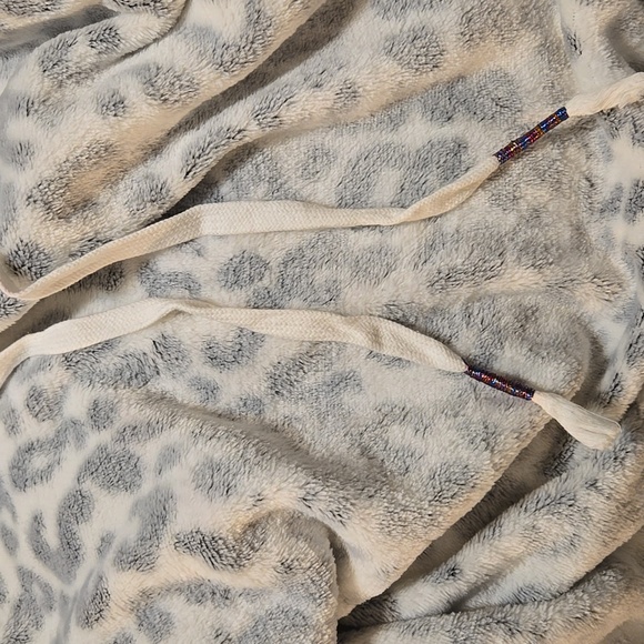 Wildfox Robe Size L/XL - Picture 5 of 7